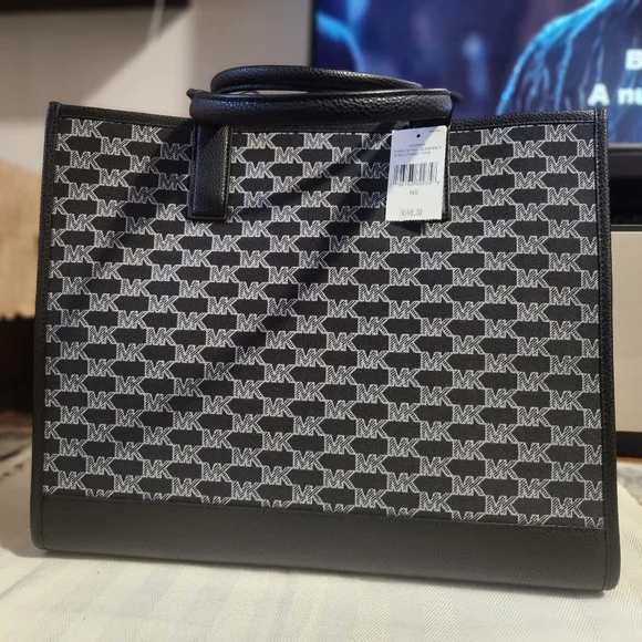 Michael Kors Structured tote